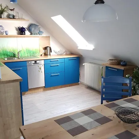 Elvira ガルディング